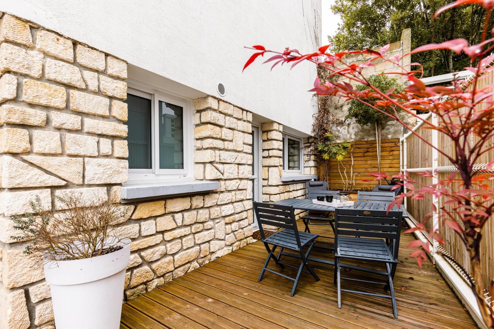 L'Auguste - Appartement Terrasse, 450M De La Plage Royan Esterno foto
