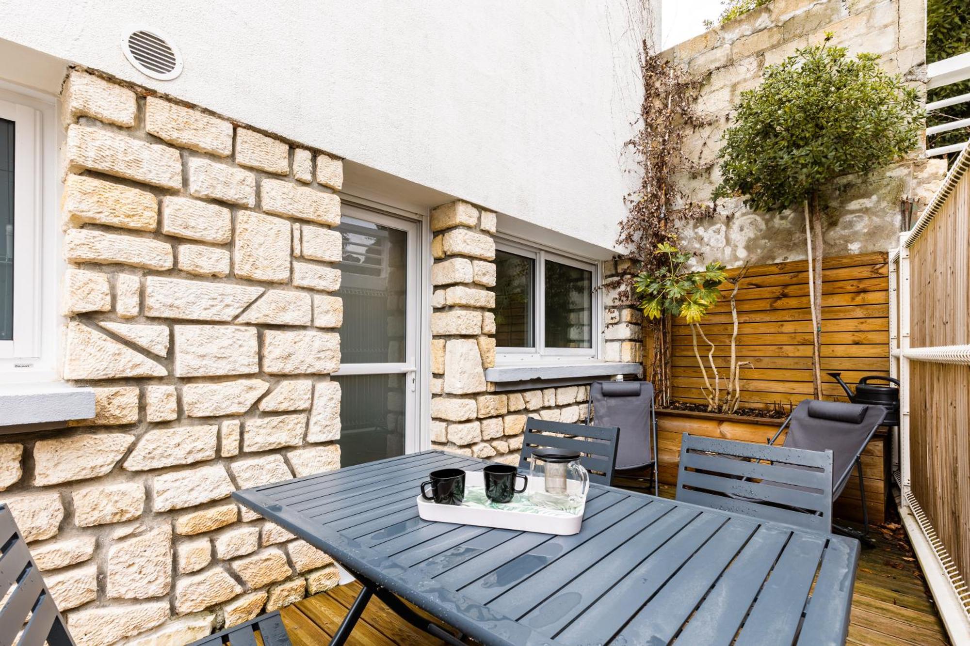 L'Auguste - Appartement Terrasse, 450M De La Plage Royan Esterno foto