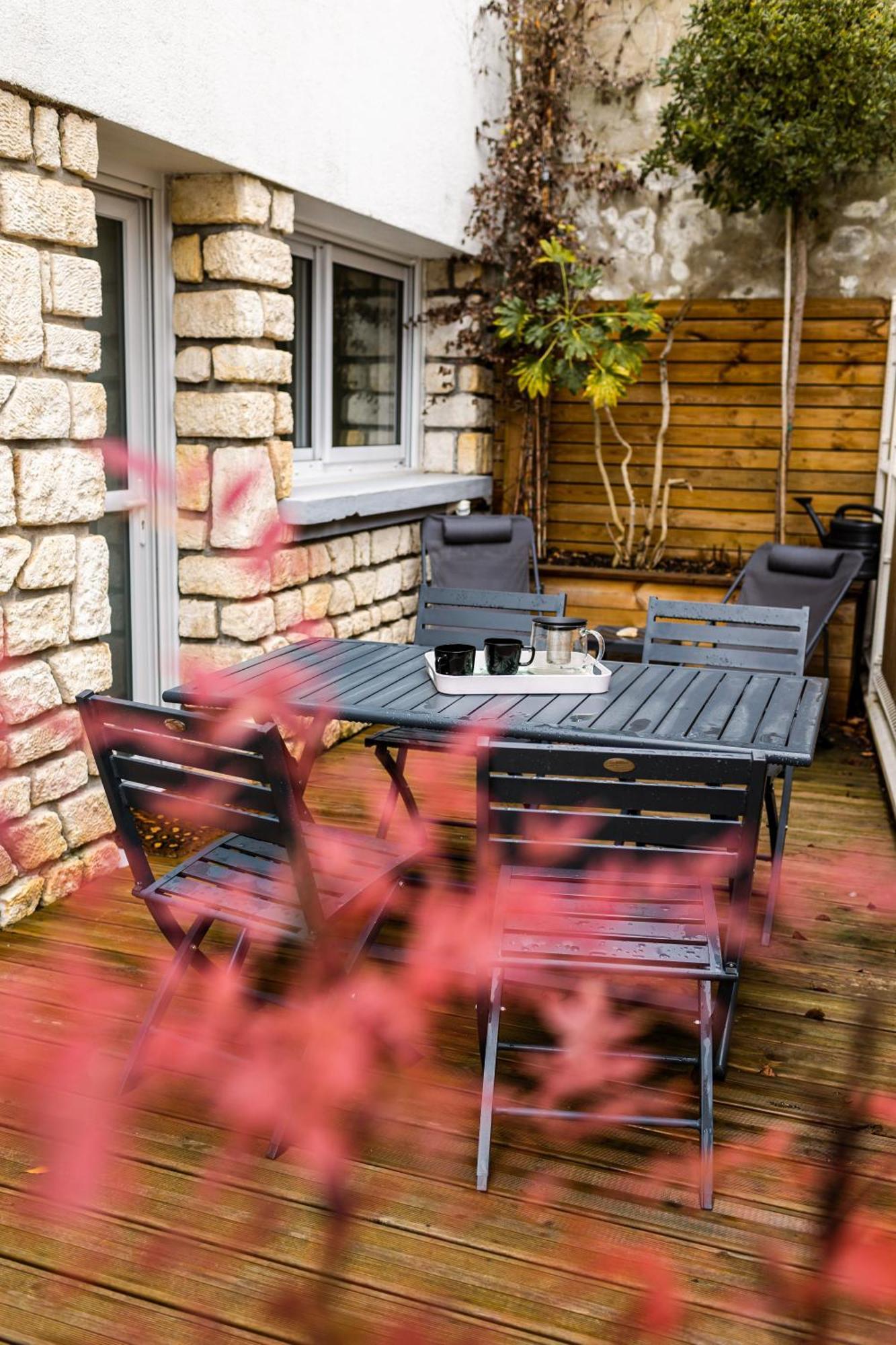 L'Auguste - Appartement Terrasse, 450M De La Plage Royan Esterno foto